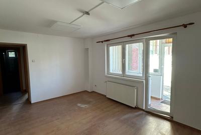 Spațiu comercial, de 71 mp, în Bălcescu - 5