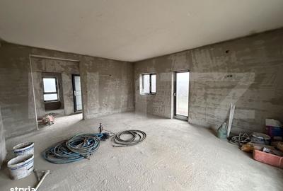 Apartament cu 4 camere decomandat în Stana - 6