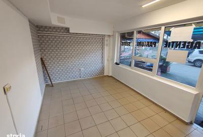Spațiu comercial, de 32 mp, în Central - 6