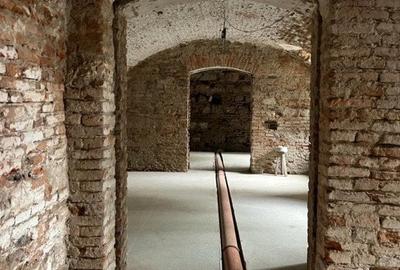 Bijuterie istorica transformata in lux modern: Proprietate unica in Sanpetru - 13