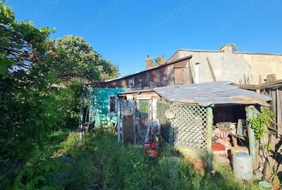 Casă cu 4 camere cu Canalizare în Central - 14