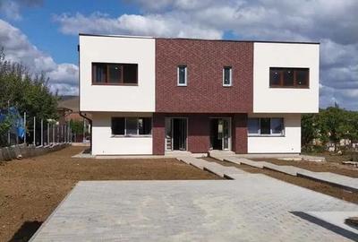 Casă individuală cu 4 camere în Florești