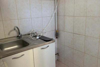 Central - Inchiriere casa 2 camere - Str. Revolutiei - 11