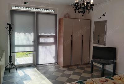 Garsonieră decomandată în Central - 1