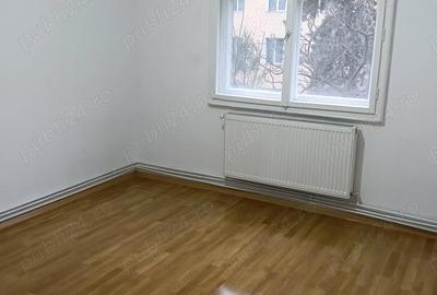 Apartament cu 2 camere decomandat în Central - 3