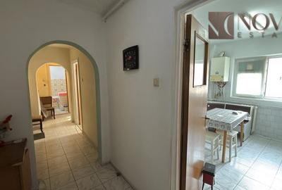 Apartament 3 Camere 2 bai decomandat centrala proprie metrou 1 Decembrie 1918 - 4