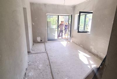 Casă cu 4 camere cu Teren 600 Mp în Central - 8
