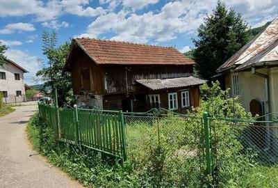 Casă cu 5 camere în Aluniș - 7