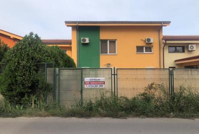 Casă cu 3 camere cu Canalizare în Boreal