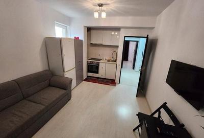 Apartament cu 2 camere decomandat, mobilat în Central