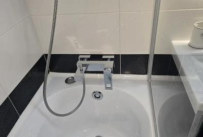 Apartament cu 2 camere decomandat în 22 Decembrie - 16