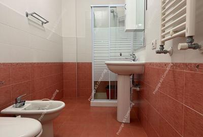 Apartament cu 3 camere, mobilat în Central - 14