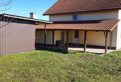 Casă cu 4 camere cu Teren 3516 Mp în Central - 1