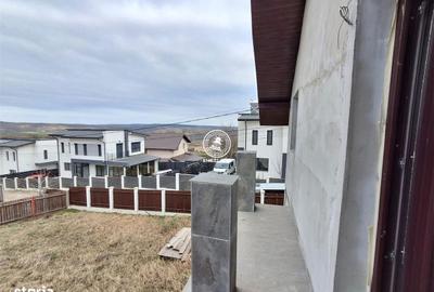Casă cu 4 camere în Breazu - 15