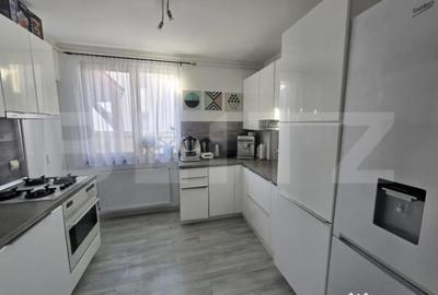 Casă cu 4 camere cu Teren 308 Mp în Sângeorgiu de Mureș - 1