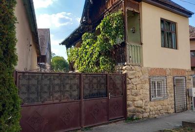 Casă cu 3 camere în Sâncraiu - 2