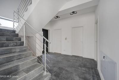 Casă cu 4 camere cu Teren 310 Mp în Dumbrăveni - 12