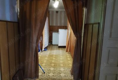 Casa si teren de vanzare - 7