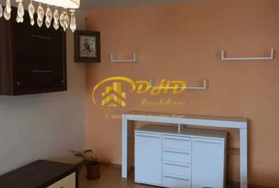 Apartament cu 3 camere semidecomandat în Cug - 2