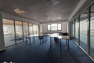 Spațiu comercial, de 190 mp, în Central - 3