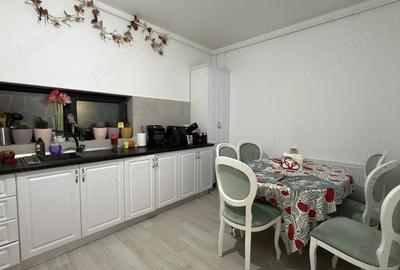 Decomandat. Cu gradina proprie. Mobilat si utilat - 11