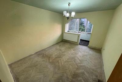 2 cam, et.3, 40mp, bl.caramida, cu C.T, fara imbunatatiri,Intr.Buzesti - 3