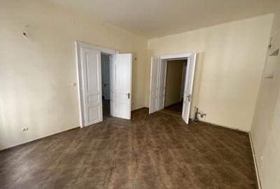 Ultracentral | 5 camere | Clădire istorică | Centrală proprie | Comision 0% - 9