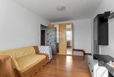 Apartament cu 3 camere de inchiriat- zona Vlaicu - 1