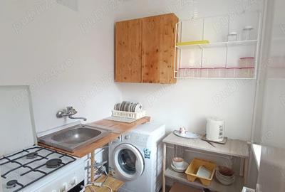 Vand apartament 3 camere semidecomandat etaj 1 Craiovita zona Orizont Vand apartament 3 camere semidecomandat etaj 1 Craiovita zona Orizont - 5