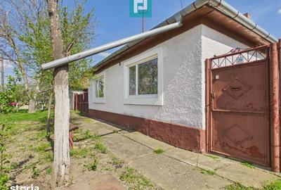 Casă cu 3 camere cu Teren 1046 Mp în Subcetate - 1