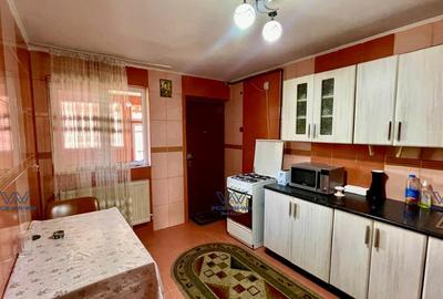 DE VANZARE - Casa in Bascov - 7