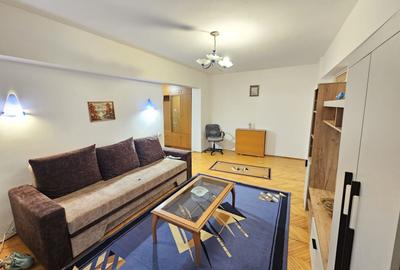 Apartament cu 3 camere semidecomandat, mobilat în Moșilor - 1