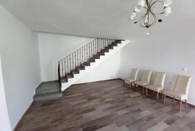 Casa 4 camere in duplex  la  Strejnic. - 26