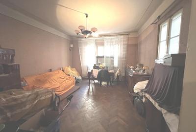 Vila P+ Et 1, Marasesti stradal - 3