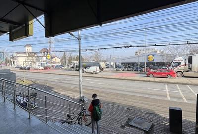 Spațiu comercial, de 100 mp, în Central - 1