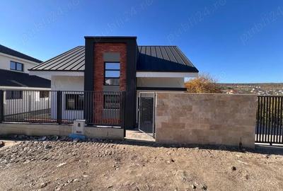 Casă cu 4 camere în Chinteni - 8