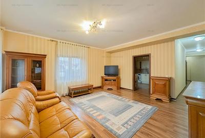 Apartament 3 camere | 2 locuri parcare | semicentral | acces gradina - 1