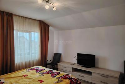 Casă cu 7 camere cu Teren 500 Mp în Păulești - 5