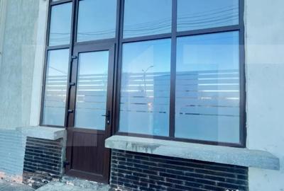 Spațiu comercial, de 50 mp, în Central - 1