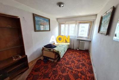 Apartament 4 Camere, Etaj 3, Decomandat, Zona Parc Cetate