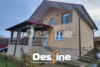Casă cu 4 camere cu Teren 429 Mp în Cornești - 1