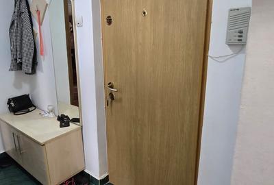Apartament cu 3 camere decomandat în Delfinariu - 9