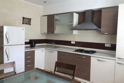 Garsonieră decomandată în Romană - 3