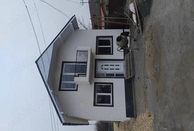 Casă cu Teren 220 Mp în Lumina