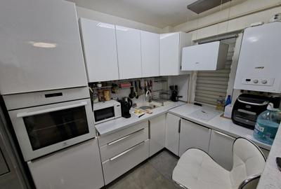 Apartament cu 3 camere, zona Alexandru cel Bun - 5