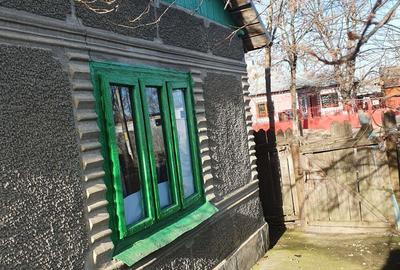 Casă cu 4 camere în Central - 1