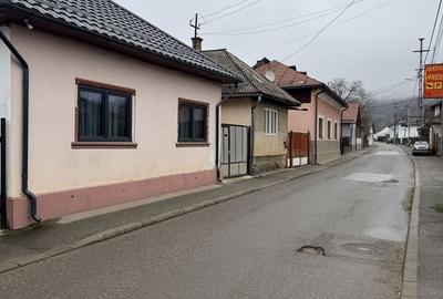 Casă cu 3 camere în Central - 3