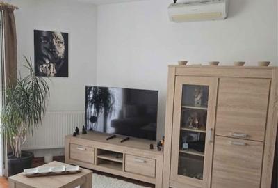 Apartament cu 3 camere semidecomandat în Valea Moșneagului - 2