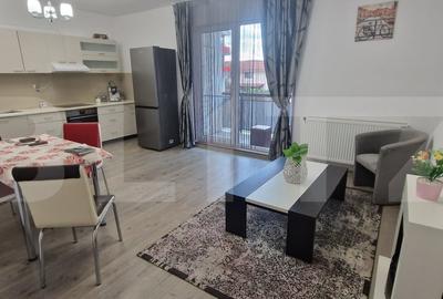 Apartament 3 camere renovat, zona Terra - 60,77 mp, etaj intermediar