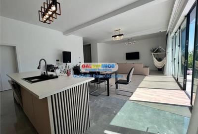 Casă cu 8 camere cu Teren 1100 Mp în Bănești - 9